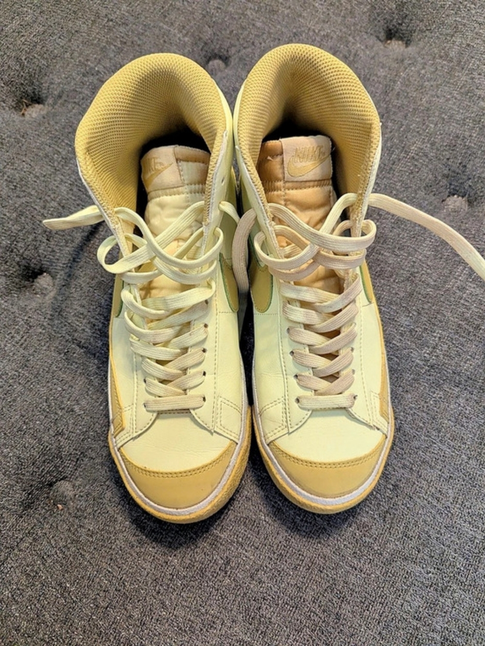 Nike Blazer Mid High-Top Sneakers Yellow & White Women's US 8 = 6.5Y